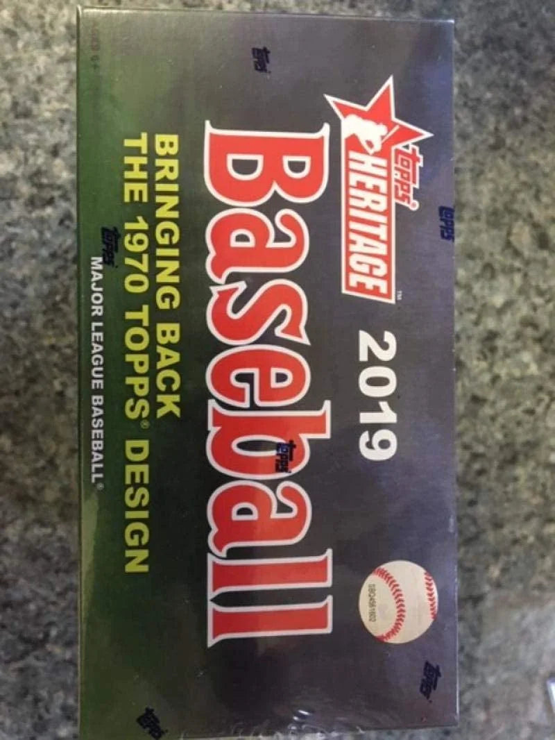 2019 Topps Heritage Retail Box Sealed (24 packs, 9 cards per pack)